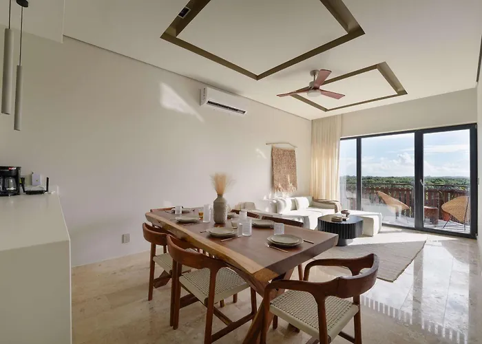 Apartment Amira Luxury 3br Ph With Rooftop Pool & Shared Gym