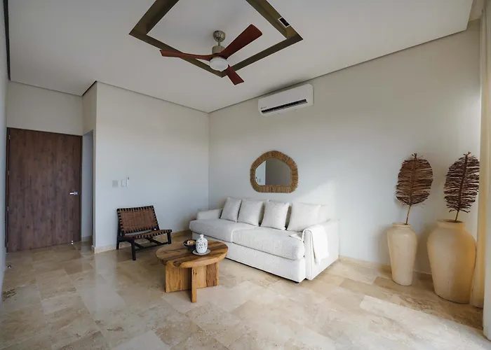 Apartment Amira Luxury 3br Ph With Rooftop Pool & Shared Gym *