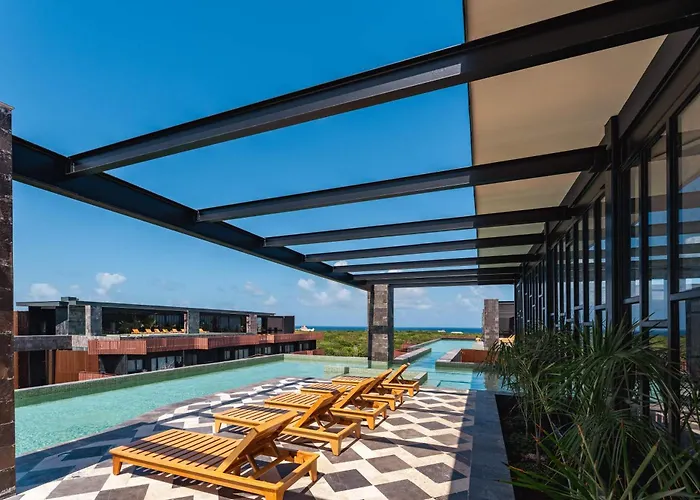 Amira Luxury 3br Ph With Rooftop Pool & Shared Gym Apartment